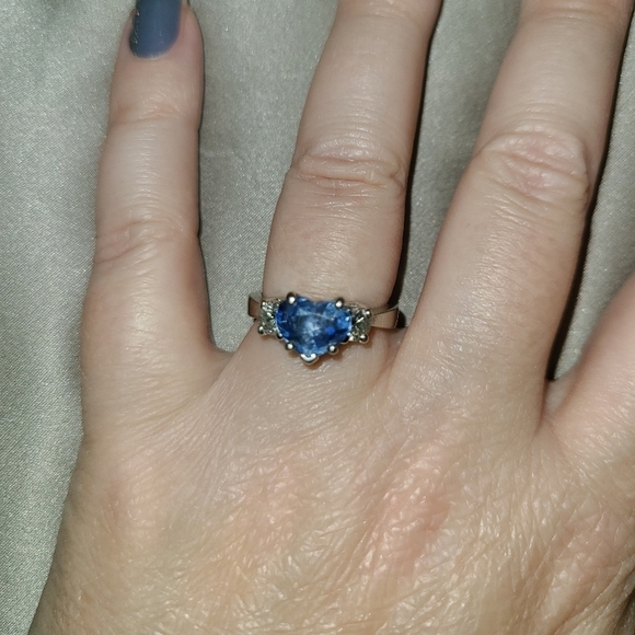 Mon Cheri Diamonds Jewelry - Platinum engagement ring 1.74 carat heart shaped sapphire with natural diamonds